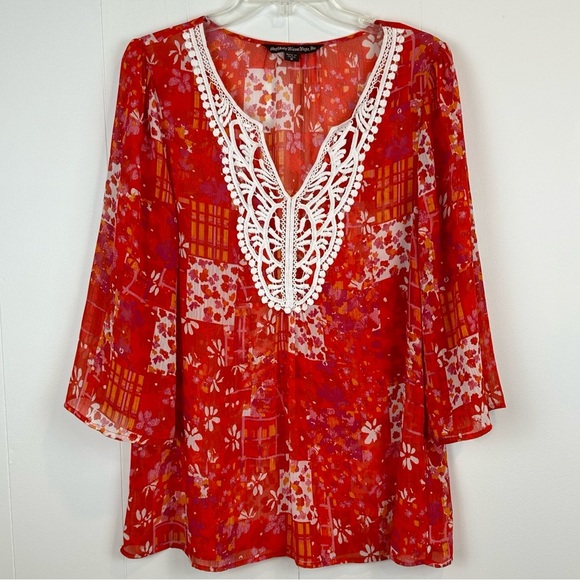 Mushkaby Sienna Rose Sheer Deep V Abstract Floral Neck Top Women’s Size Size M.🔥 - Picture 2 of 9